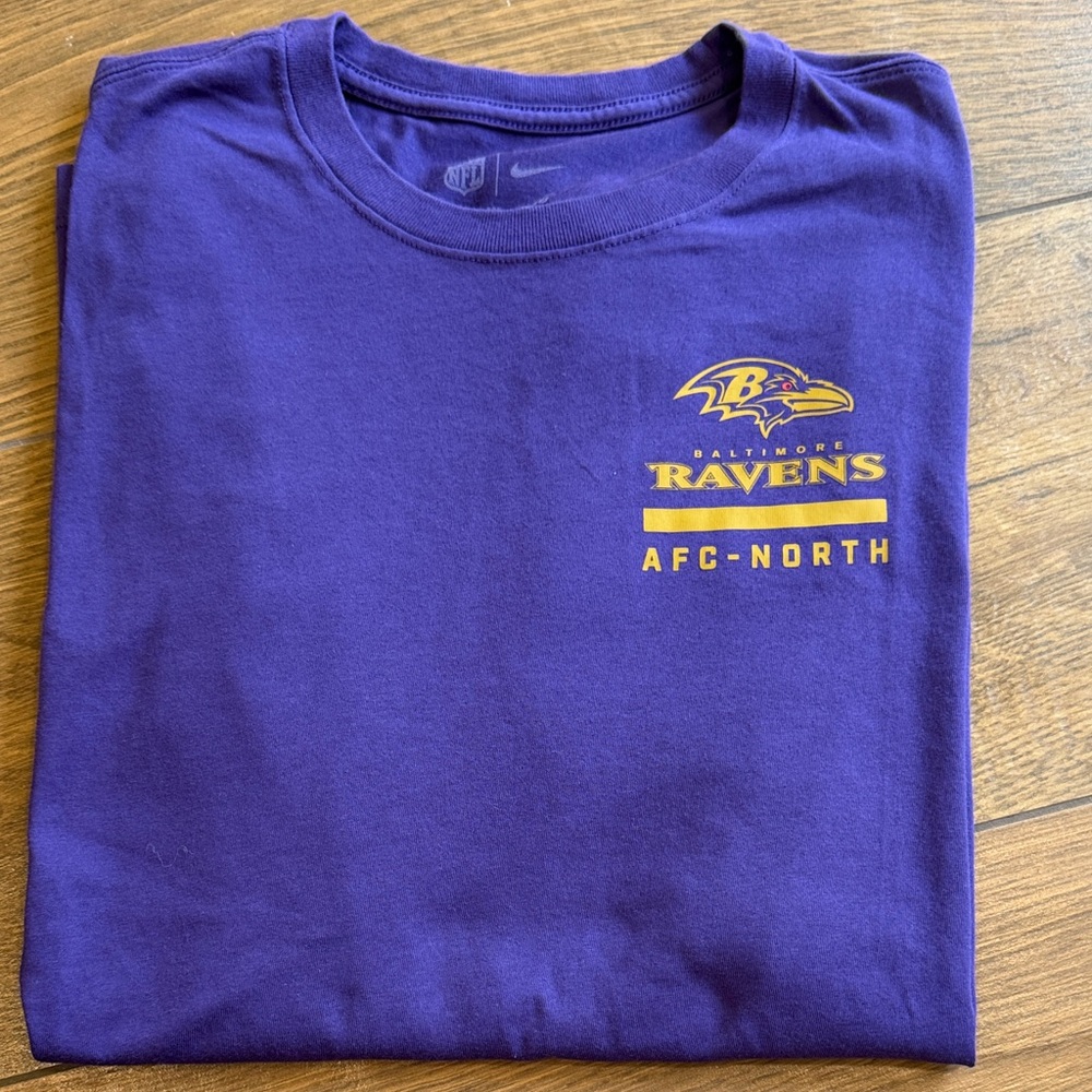 Nike Men’s Purple Baltimore Ravens Logo T‑Shirt with Gold Print Size- Large